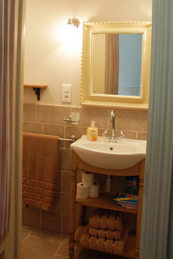 Le Logis Du Pressoir Chambre D'Hotes Bed & Breakfast In Beautiful 18Th Century Estate In The Heart Of The Loire Valley With Heated Pool And Extensive Grounds Bed & Breakfast Les Bois-d'Anjou Ngoại thất bức ảnh